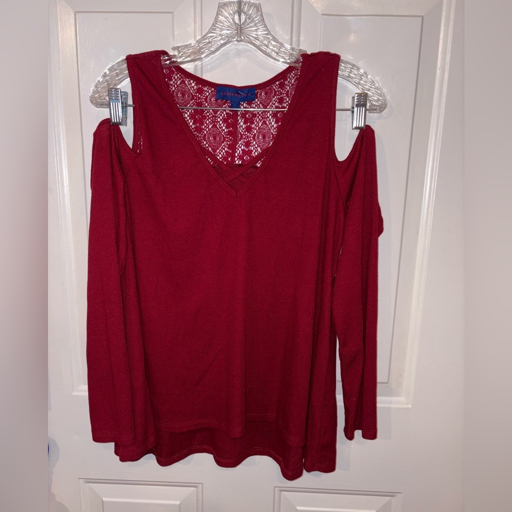 Aeropostale Burgundy Cold Shoulder Lace Blouse